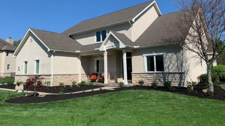 Landscaping Tips To Help Sell Your Lewis Center, Ohio Home